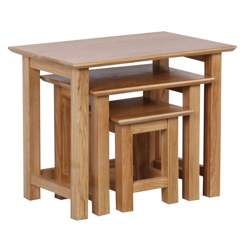 ခေတ်မီ Oak Nest of Tables